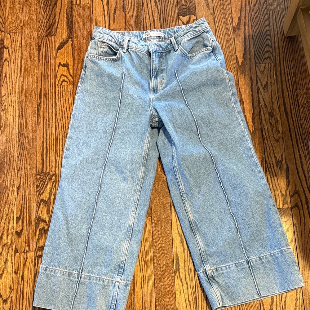 Zara Light Blue wide-Leg cropped Jeans